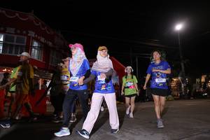 BIB: 3147, 3341
                            <button type="button" onclick="openModal(26262587)" class="btn btn-primary btn-sm float-right btn-popup" data-toggle="modal" data-target=".modal-high-quality">
                        <i class="fas fa-shopping-cart"></i> Add to Cart
                    </button>
                                            <button type="button" onclick="isThisMe(26262587, true)" class="btn btn-success btn-sm float-right btn-popup btn-isme hidden" data-toggle="tooltip" data-placement="bottom" title="นี่คือรูปของคุณใช่ไหม คลิกที่นี่เพื่อเอาเข้าอัลบั้ม">
                        <i class="fas fa-plus"></i> Add to album
                    </button>
                    <button type="button" onclick="isThisMe(26262587, false)" class="btn btn-warning btn-sm float-right btn-popup btn-isnotme hidden">
                        <i class="fas fa-ban"></i> Remove from album
                    </button>